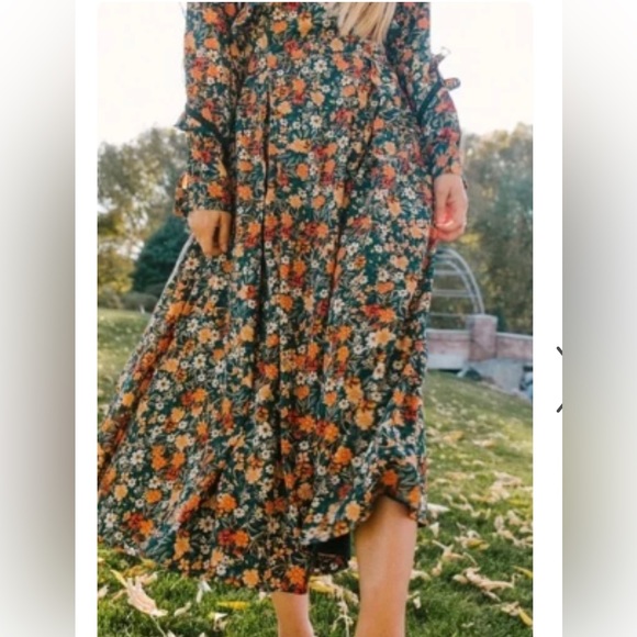 Ivy City Co Naomi Dress - Picture 3 of 11